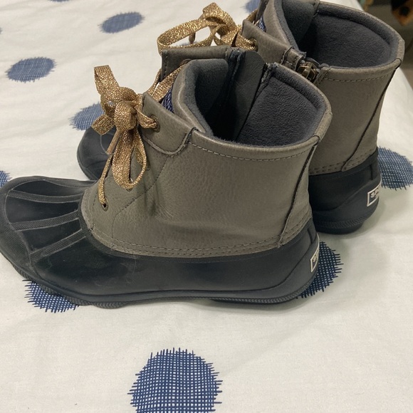 Women’s Sperry Rain boots - Picture 2 of 6